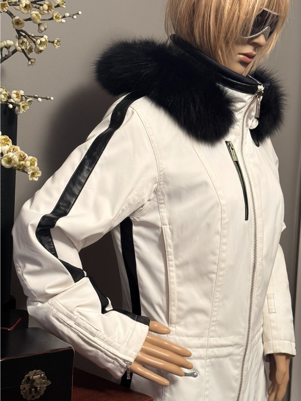 Spyder White Jacket with Black Fur Trim